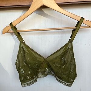 Auden Bralette olive green colored